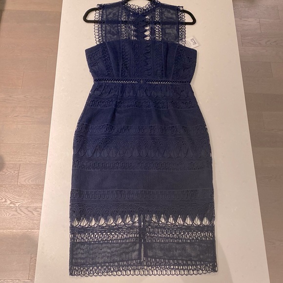 NEW WITH TAGS, BARDOT Mariana Lace Dress (Navy, Size US 8) - Picture 2 of 5